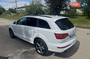 Внедорожник / Кроссовер Audi Q7 2014 в 