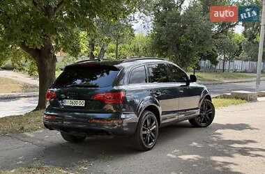 Внедорожник / Кроссовер Audi Q7 2011 в 