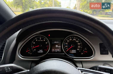 Внедорожник / Кроссовер Audi Q7 2011 в 