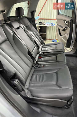 Внедорожник / Кроссовер Audi Q7 2022 в 