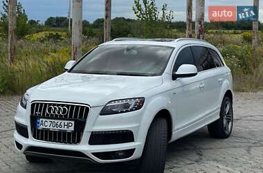 Внедорожник / Кроссовер Audi Q7 2013 в 