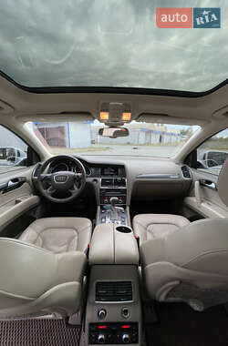 Внедорожник / Кроссовер Audi Q7 2013 в 