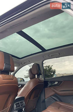 Внедорожник / Кроссовер Audi Q7 2019 в 