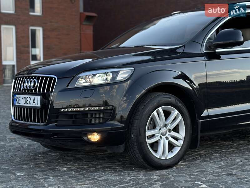 Внедорожник / Кроссовер Audi Q7 2008 в Днепре