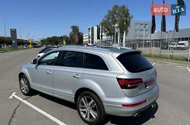 Внедорожник / Кроссовер Audi Q7 2015 в 