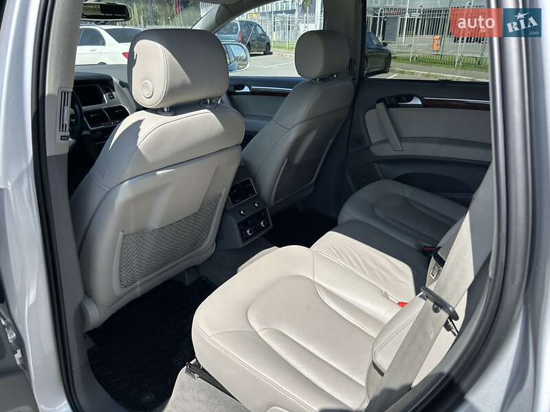 Позашляховик / Кросовер Audi Q7 2015 в Києві фото 27 Позашляховик / Кросовер Audi Q7 2015 в Києві