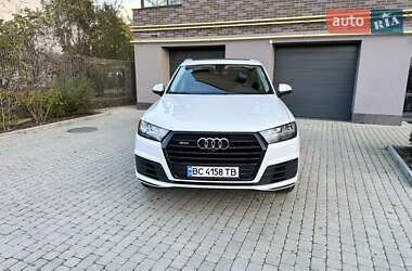 Внедорожник / Кроссовер Audi Q7 2017 в 