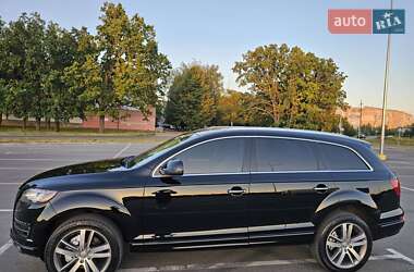 Внедорожник / Кроссовер Audi Q7 2013 в 