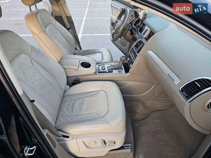 Внедорожник / Кроссовер Audi Q7 2013 в Кропивницком