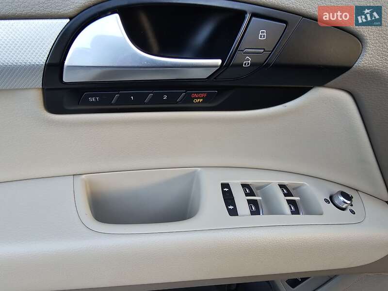 Внедорожник / Кроссовер Audi Q7 2013 в Кропивницком