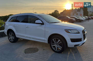 Позашляховик / Кросовер Audi Q7 2012 в 