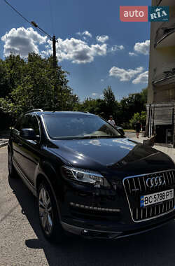 Внедорожник / Кроссовер Audi Q7 2013 в 