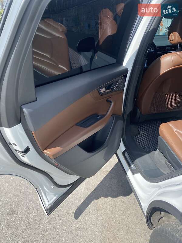 Внедорожник / Кроссовер Audi Q7 2016 в Днепре фото 15 Внедорожник / Кроссовер Audi Q7 2016 в Днепре