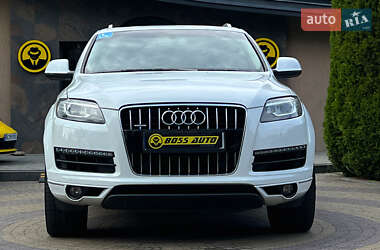 Внедорожник / Кроссовер Audi Q7 2015 в 