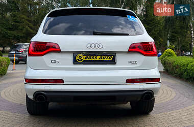Внедорожник / Кроссовер Audi Q7 2015 в 