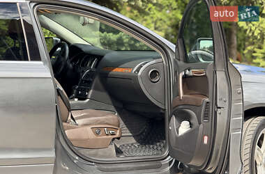 Внедорожник / Кроссовер Audi Q7 2013 в 