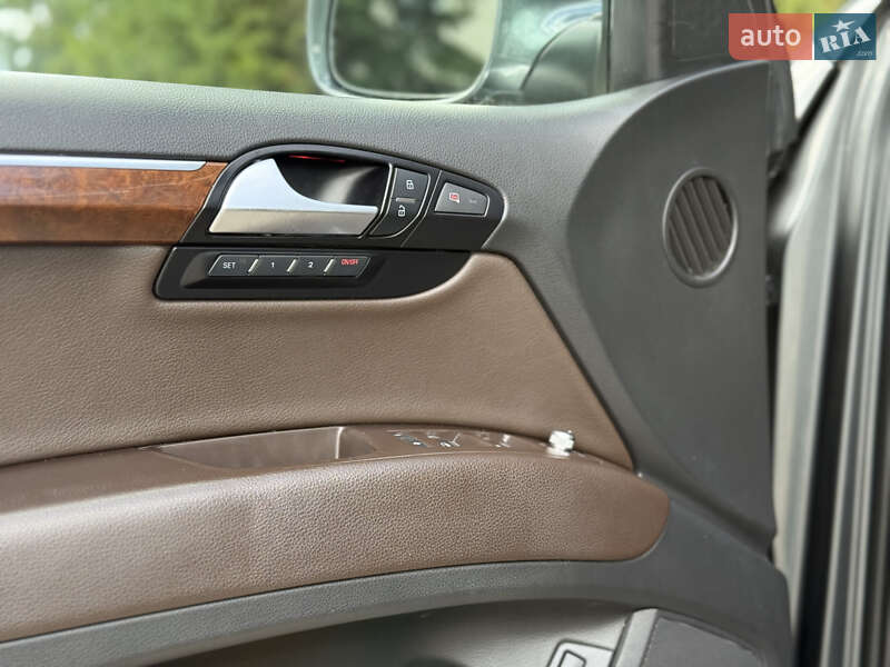 Позашляховик / Кросовер Audi Q7 2013 в Тернополі