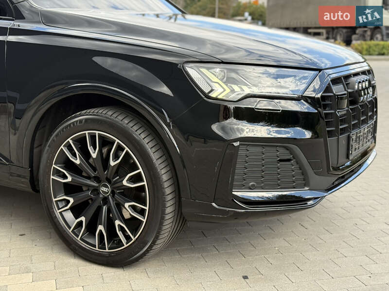 Внедорожник / Кроссовер Audi Q7 2020 в Виннице