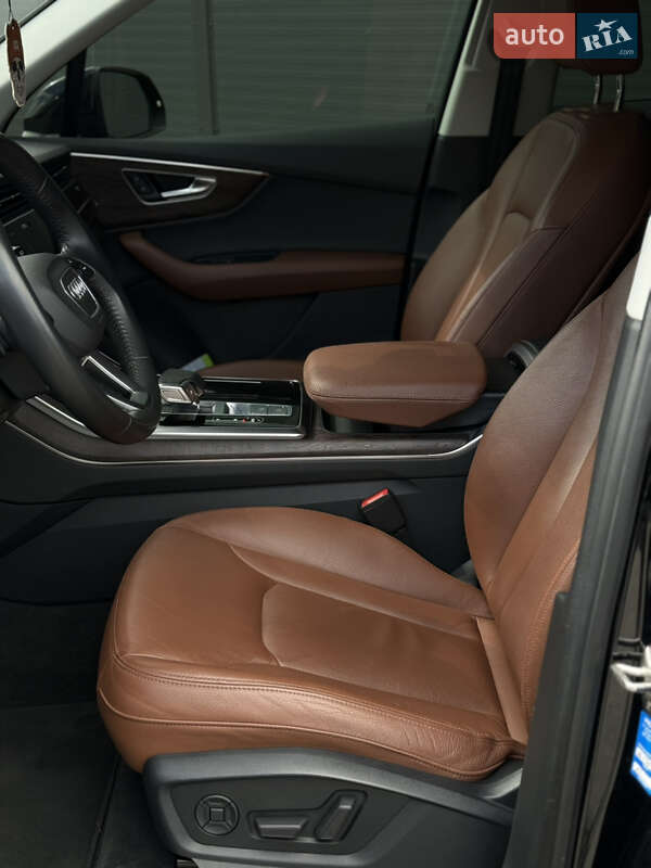 Внедорожник / Кроссовер Audi Q7 2020 в Виннице