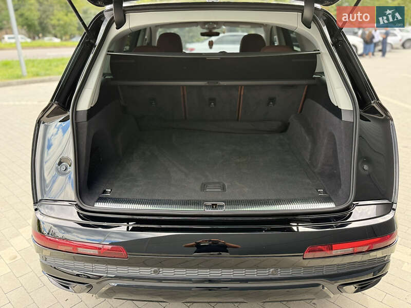 Внедорожник / Кроссовер Audi Q7 2020 в Виннице