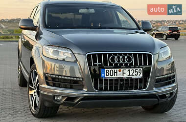 Внедорожник / Кроссовер Audi Q7 2013 в 