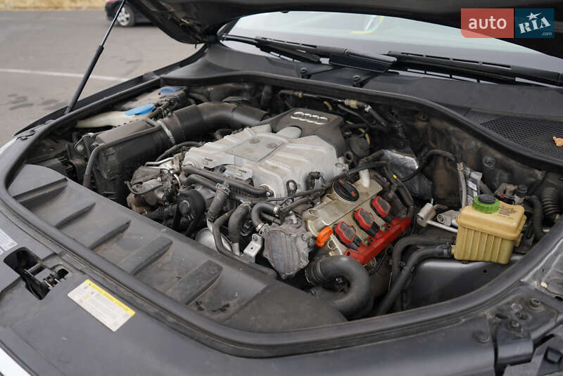 Внедорожник / Кроссовер Audi Q7 2013 в Одессе