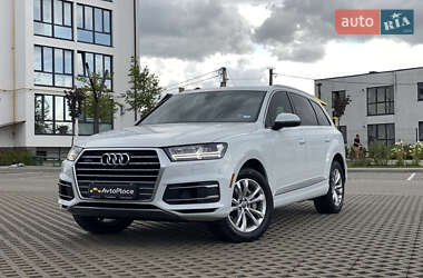 Позашляховик / Кросовер Audi Q7 2016 в 