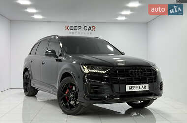 Внедорожник / Кроссовер Audi Q7 2020 в 