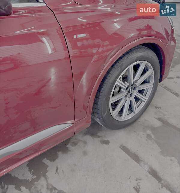 Внедорожник / Кроссовер Audi Q7 2020 в Виннице