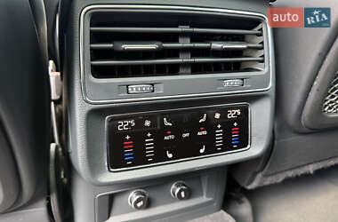 Внедорожник / Кроссовер Audi Q7 2020 в 