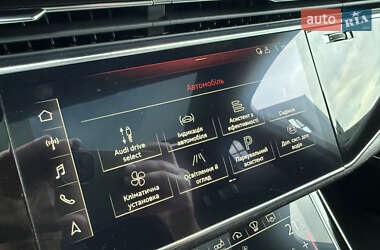 Внедорожник / Кроссовер Audi Q7 2020 в 