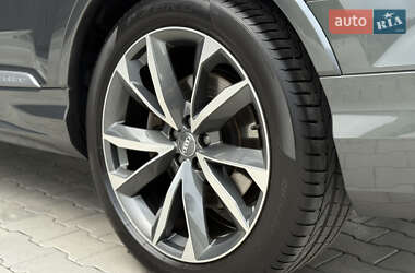 Внедорожник / Кроссовер Audi Q7 2020 в 