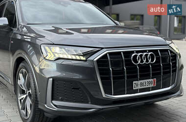 Внедорожник / Кроссовер Audi Q7 2020 в 
