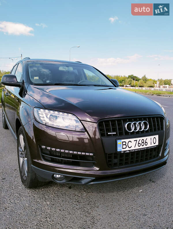 Позашляховик / Кросовер Audi Q7 2011 в Миколаєві