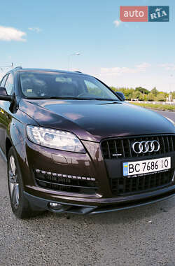 Внедорожник / Кроссовер Audi Q7 2011 в 
