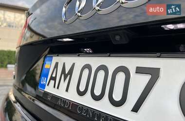 Внедорожник / Кроссовер Audi Q7 2016 в 