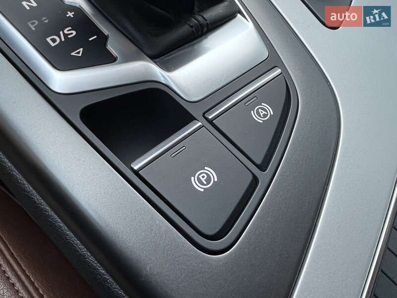 Позашляховик / Кросовер Audi Q7 2016 в Житомирі