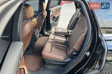 Внедорожник / Кроссовер Audi Q7 2016 в 
