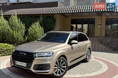 Внедорожник / Кроссовер Audi Q7 2018 в 