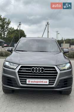 Позашляховик / Кросовер Audi Q7 2016 в Білогородці
