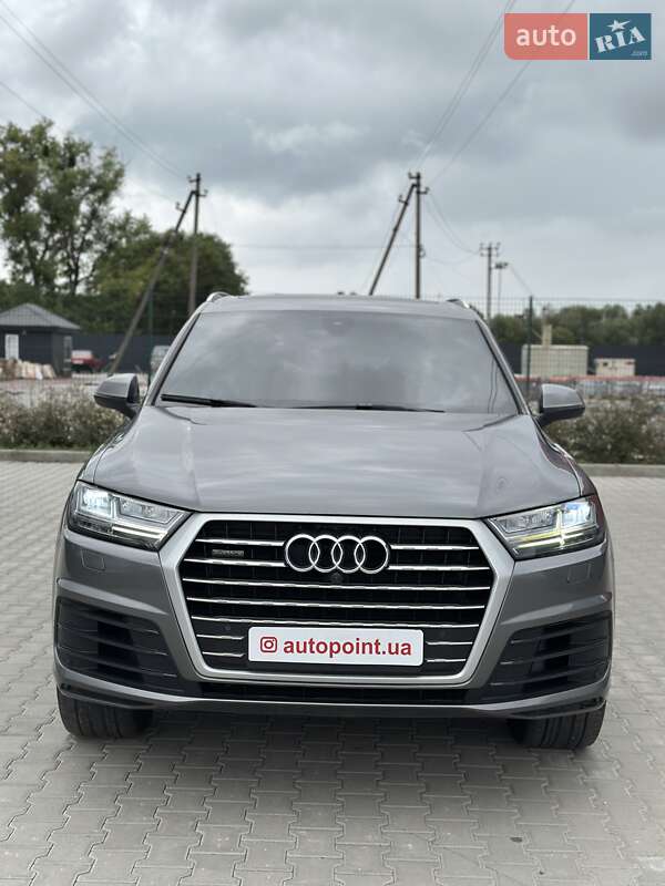 Внедорожник / Кроссовер Audi Q7 2016 в Белогородке