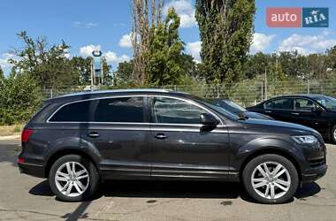 Внедорожник / Кроссовер Audi Q7 2013 в 
