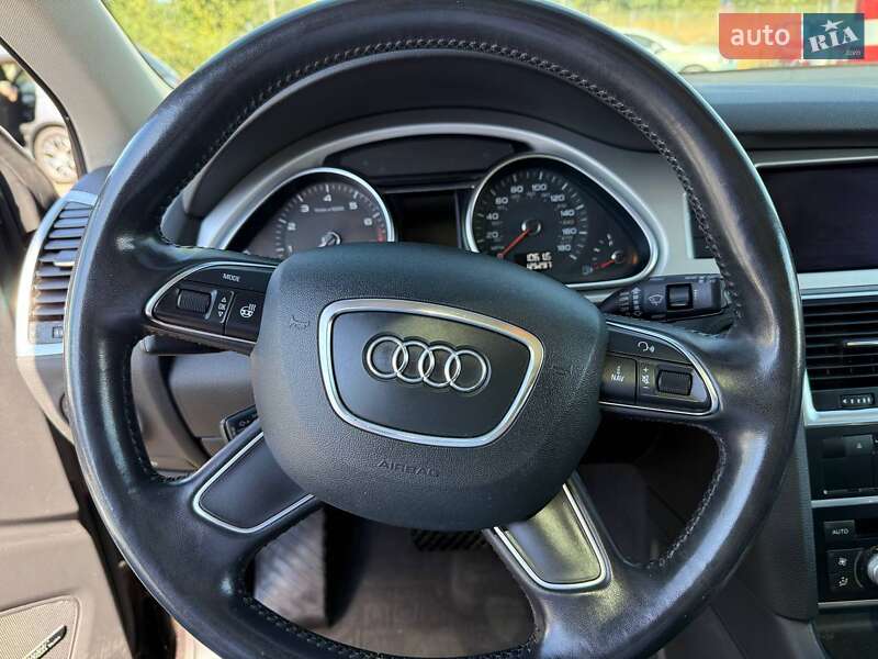 Позашляховик / Кросовер Audi Q7 2013 в Одесі