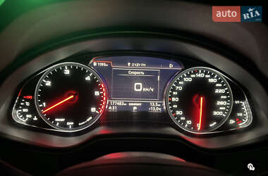 Внедорожник / Кроссовер Audi Q7 2015 в 