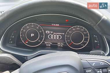Внедорожник / Кроссовер Audi Q7 2016 в 