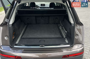 Позашляховик / Кросовер Audi Q7 2015 в Черкасах