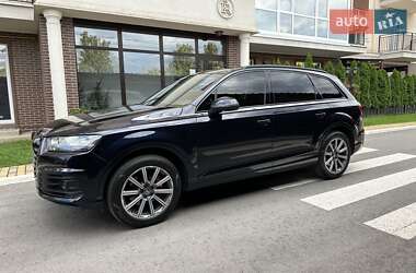 Внедорожник / Кроссовер Audi Q7 2016 в 
