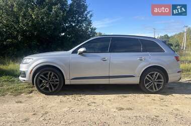 Позашляховик / Кросовер Audi Q7 2016 в Білогородці