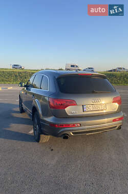 Внедорожник / Кроссовер Audi Q7 2015 в 