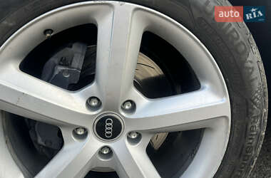 Внедорожник / Кроссовер Audi Q7 2014 в 